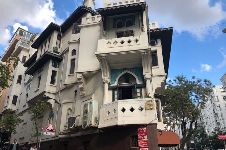 Vedat Tek Haus