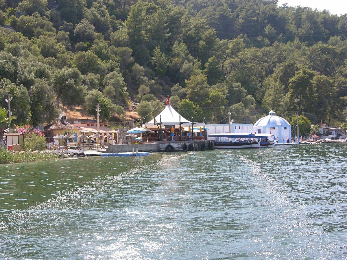 Liza Cavus Thermal Mud Baths cover image