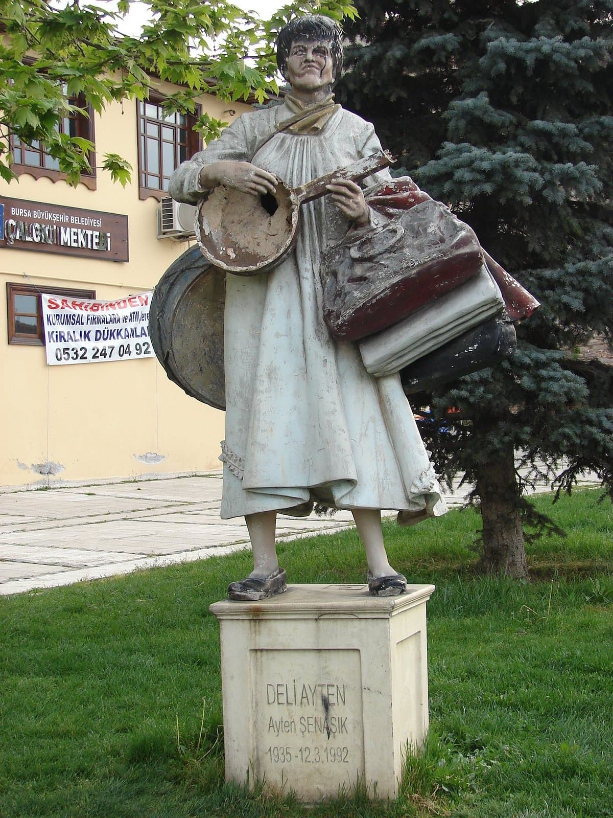 Deli Ayten Statue cover image