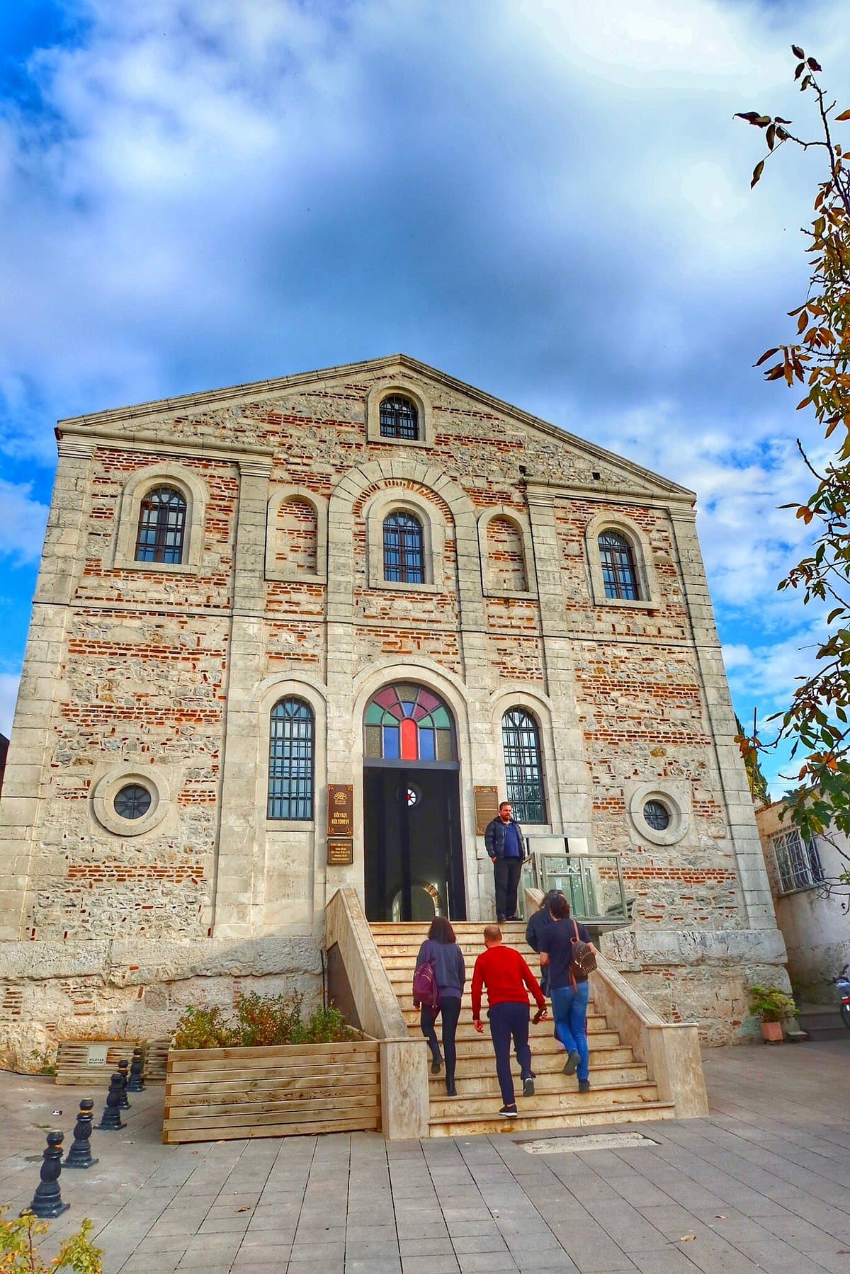 Aziz-Panteleimon-Kirche