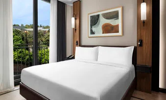 Altunizade Suites Istanbul, Curio Collection by Hilton
